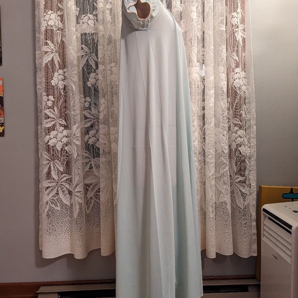 Vintage nightgown - Picture 3 of 4
